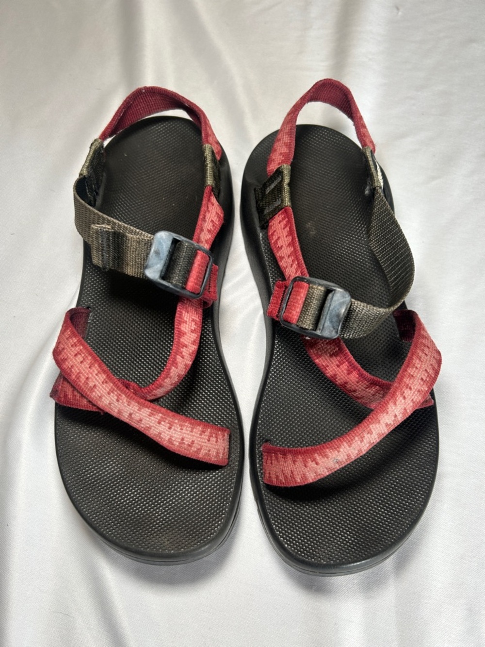 Chaco Adjustable Strap Classic Sandal Burgundy Size 9 - Picture 14 of 16